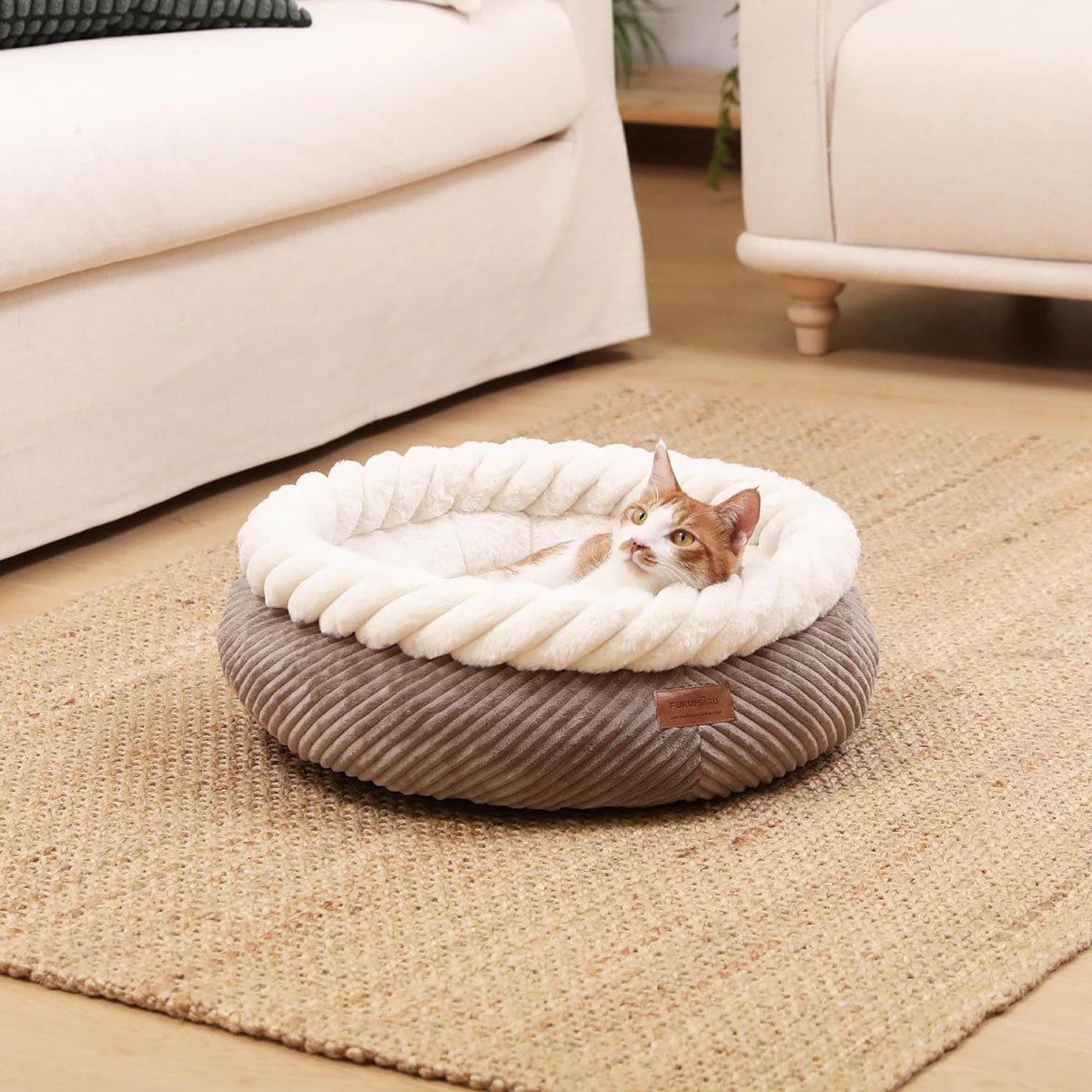 Fukumaru Deep Sleep Round Cat Bed