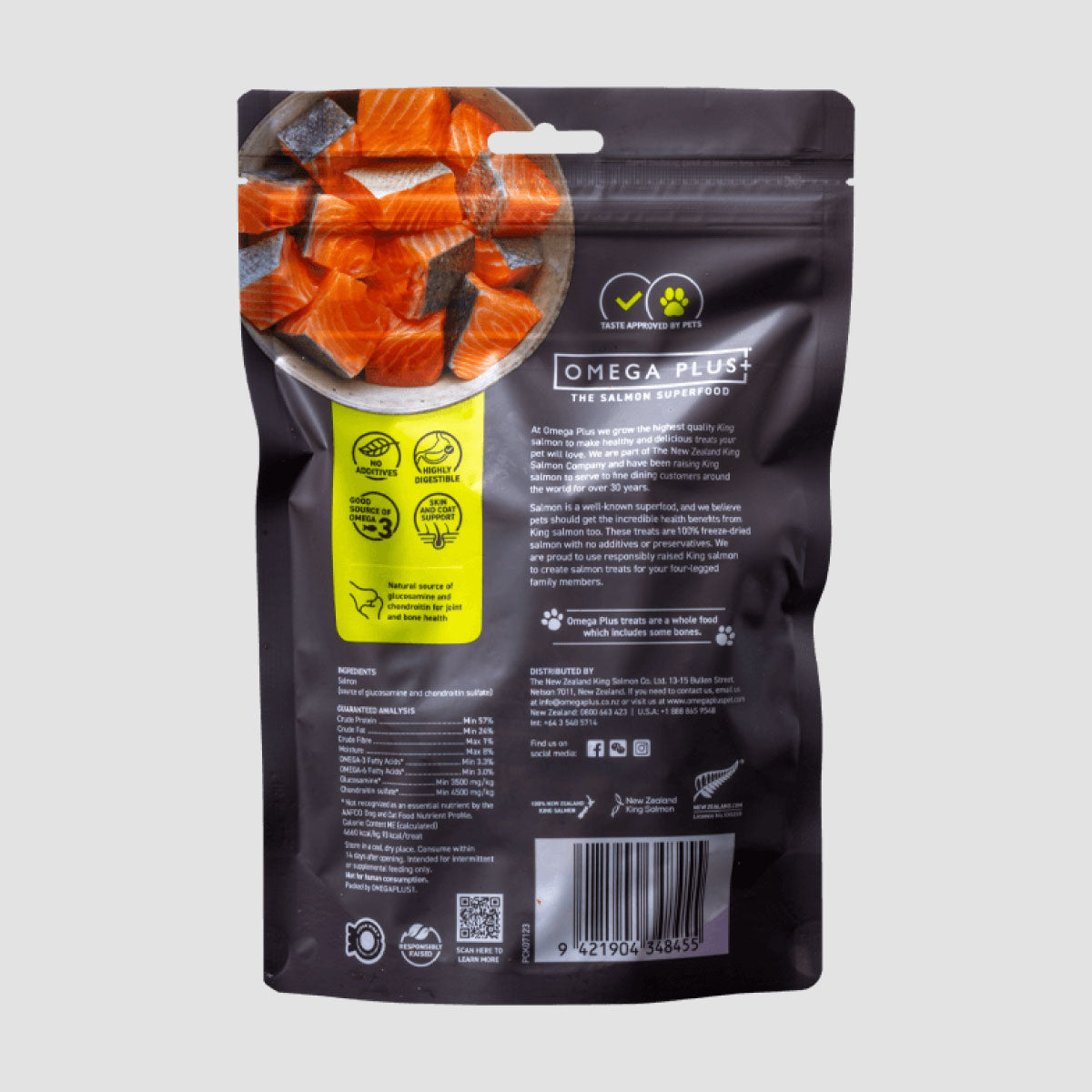 OMEGA PLUS Whole King Salmon Pet Treats